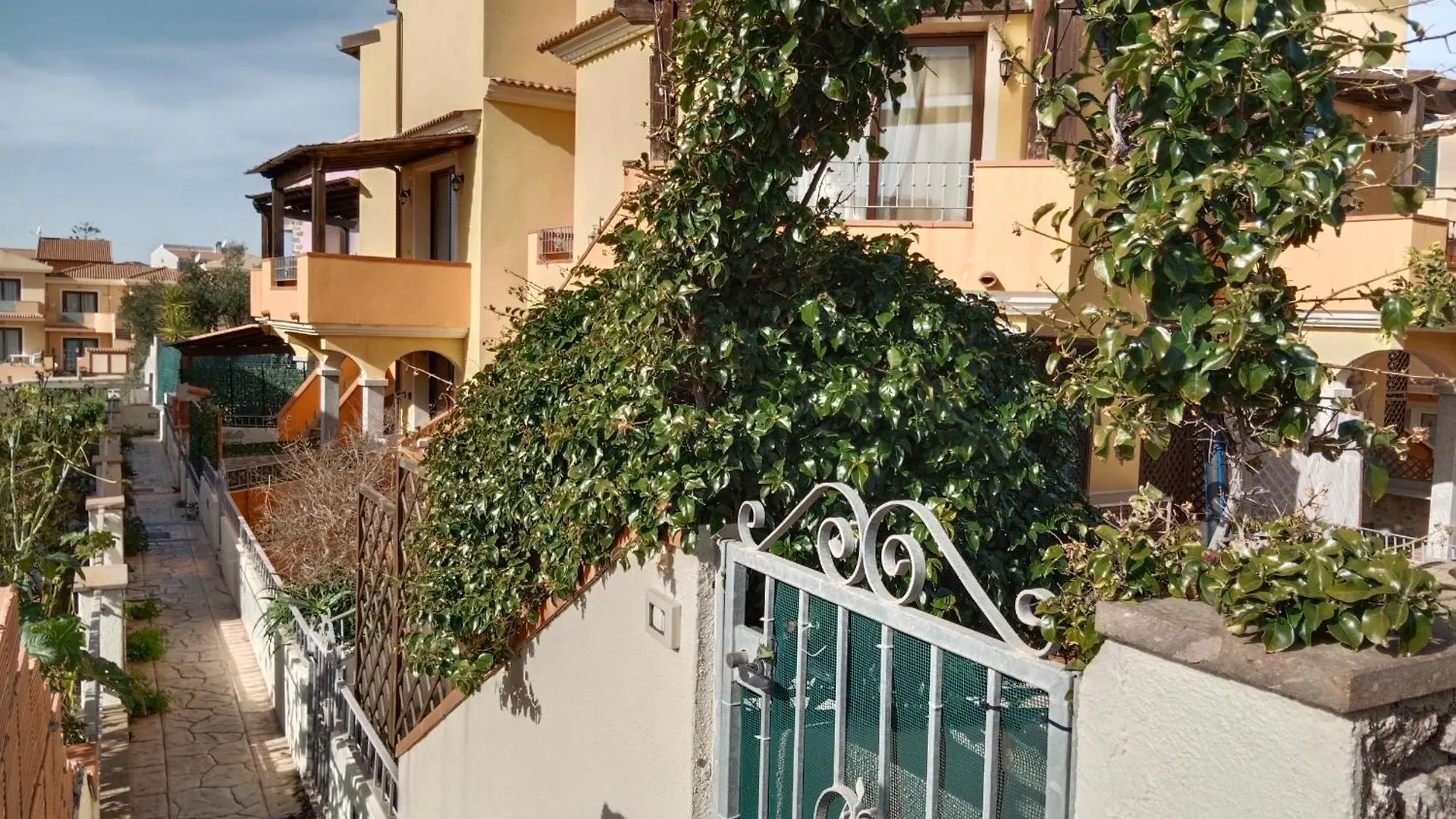 Casa Moretti By Holiday World Castelsardo Apartment